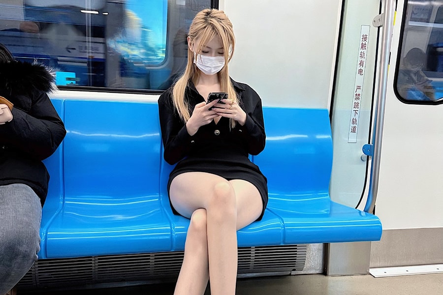 脸红Dearie揭秘真名,73套微密资源合集大赏